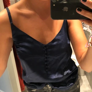 Linne - Trendigt festlinne från bubbelroom i storlek 36❤️❤️