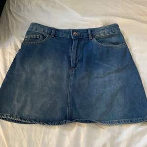 Blå jeans kjol från hm, + 45 kr frakt 