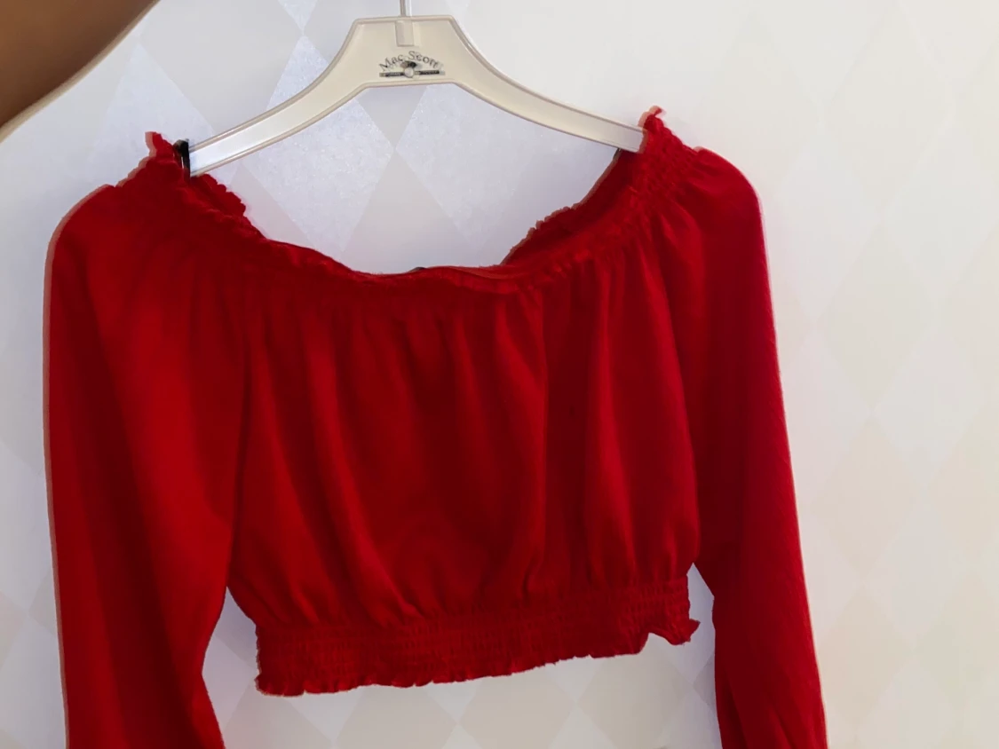 Röd off shoulder tröja - 91