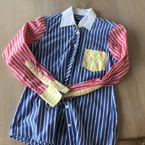 Fin vintage skjorta från Gant stl 36 - Randig multifärgad skjorta från Gant stl 36.