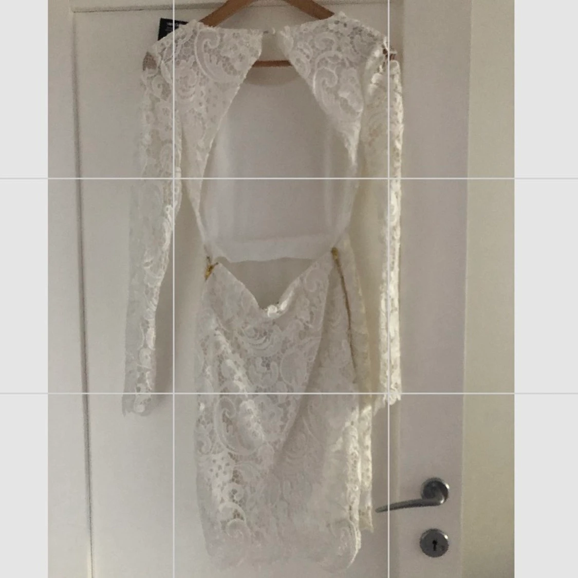 Fin vit spetsklänning - 90