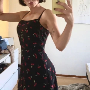 Klänning - Använd sparsamt!!!! Världsfinast