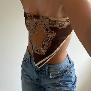 Scarf/topp - Gullig, knytbar🤎🤎🤎