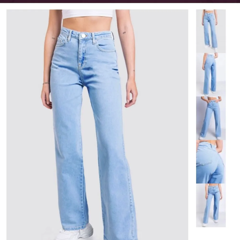 Mom jeans jättefina fr maskade i storlek 34! Köptes för 550kr  säljer för 350kr ! Hör av er. Jeans & Byxor.