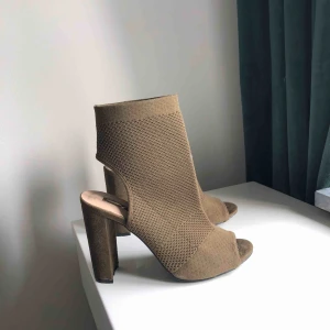  - Gröna klackar , använda 1gång 