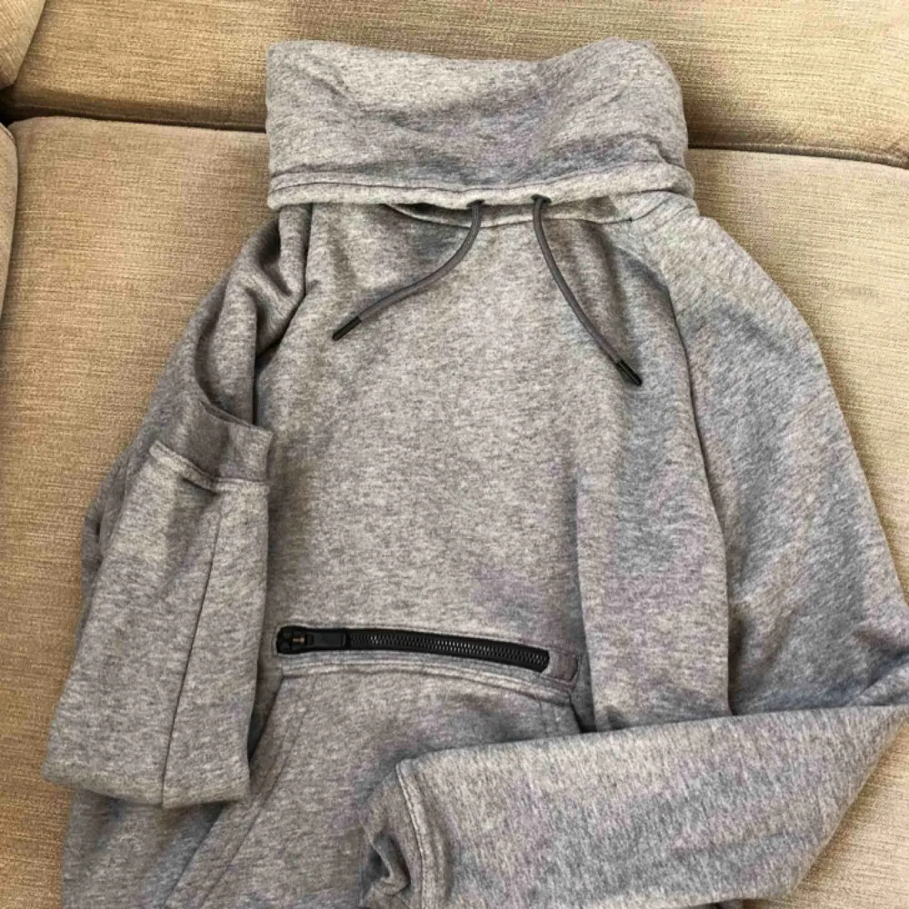 Tröja från Nike. Aldrig använd, som ny. . Hoodies.