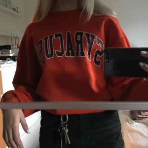  - Tjock varm tröja från beyond retro, jag har inte använt den så många ggr:) 