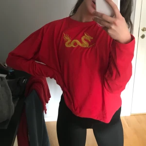  - köpare står för frakt! Oanvänd tröja från carlings🥤