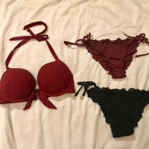  - 50 kronor styck. Bombshell bh i storlek 75 C. De röda trosorna är i storlek 38 och se svarta i storlek 36. 