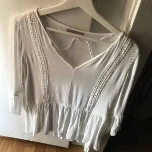  - Fin tröja från Lindex.