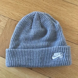  - Snygg mössa från Nike SB. Perfekt skick! 