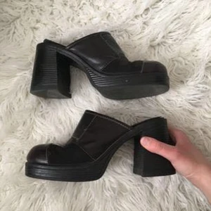  - Supersnygga vintage klackar, storlek 38-39