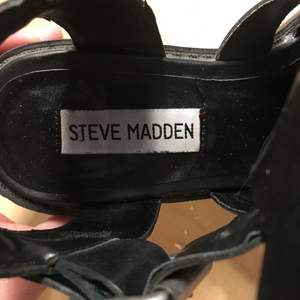 Sandaler från Steve Madden inköpta i LA 
