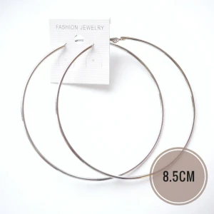  - nya örhängen (8.5cm)