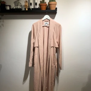  - Puderrosa Weekdaykappa! Nyskick men ostruken! 