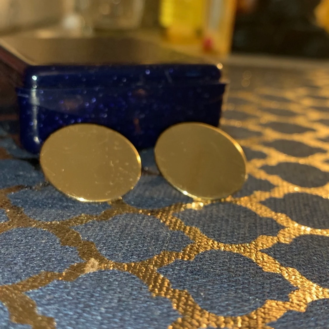 Guldiga örhängen  - 90