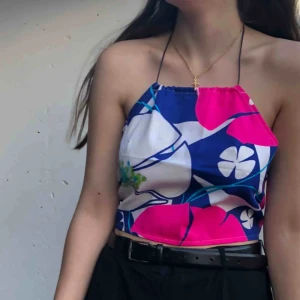  - Knytlinne i 70tals mönster🍒🌺 passar även mindre storlekar 🌟frakten är inräknad i priset!! 