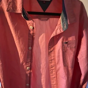 Tommy hillfinger  - Tommy hillfinger skjorta. Strl:M, nypris:1199kr