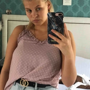  - Säljer denna supersöta topp då den aldrig kommit till användning. Aldrig använd och prislappen är kvar.💕