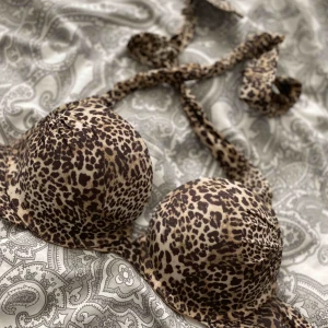  - Storlek 75b Bombshell Osnvönd 