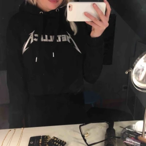  - Ball hoodie med tryck både fram och bak💗💗