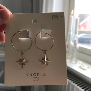 Guldörhängen✨ - Superfina guldörhängen, 40kr/st + 11kr frakt✨