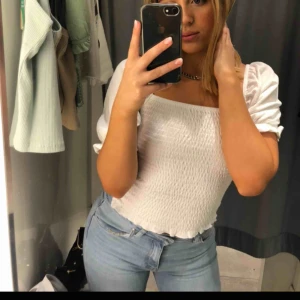  - Från ginatricot, superfin och skön! Köparen står för frakt 22-44kr💖