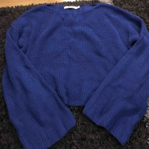  - Helt ny stickad tröja i xxs passar även xs