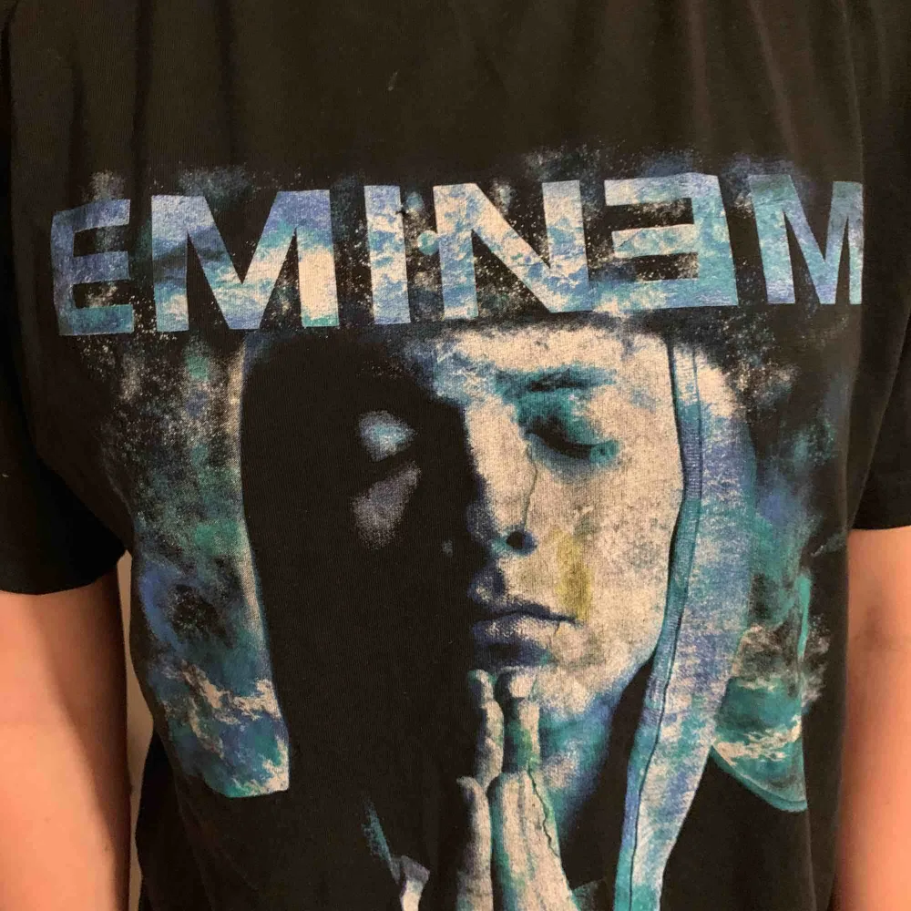 Fet tröja med Eminem. T-shirts.