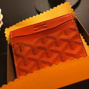  - Korthållare ifrån Goyard (AAA Kopia) helt ny, äkta läder  Jag står för frakten