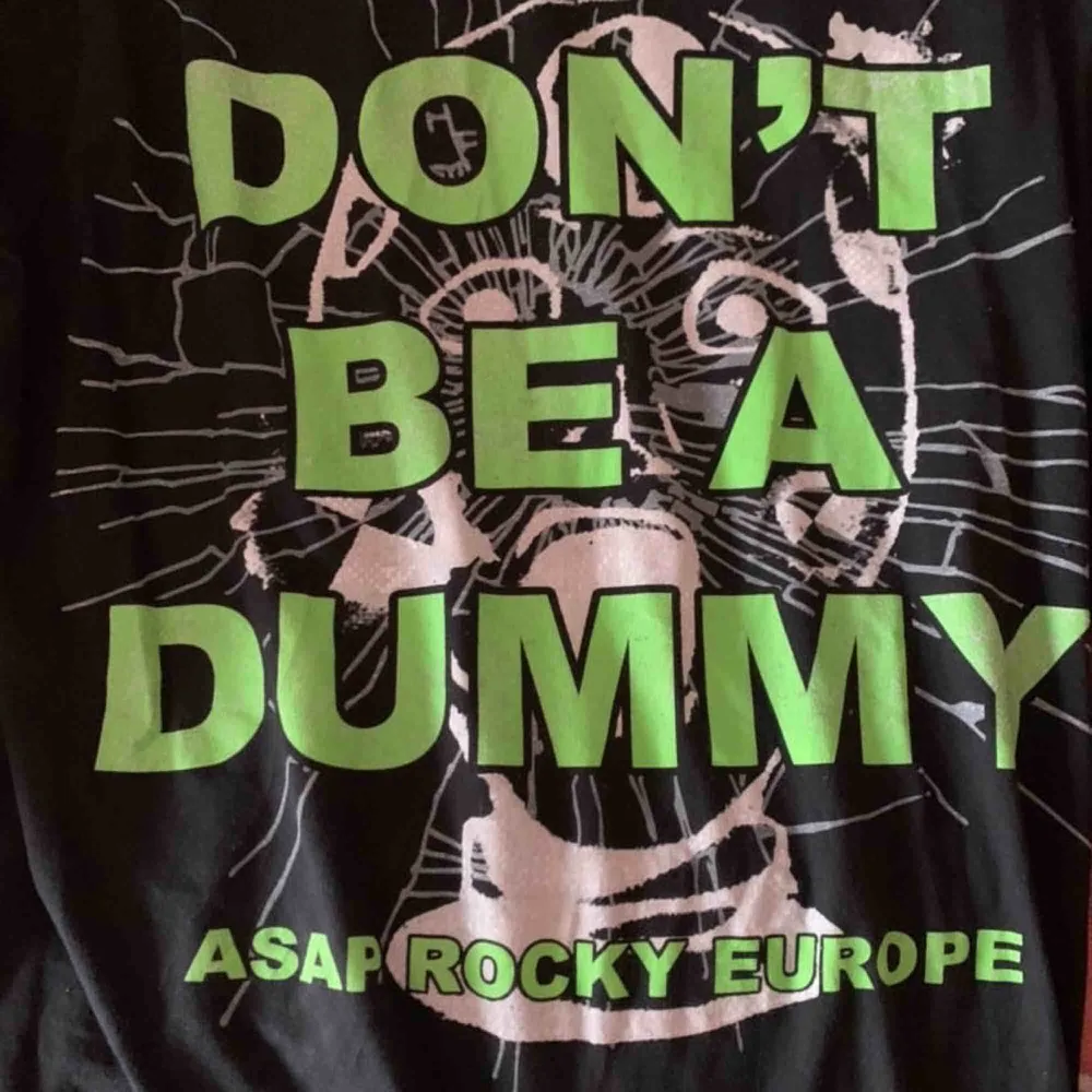 Asap Rocky longsleeve köpt i Stockholm på Smash festivalen Skick:7/10. Tröjor & Koftor.