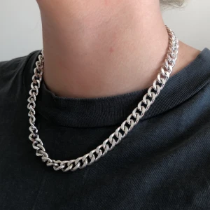 Halsband - Kedjehalsband från nakd