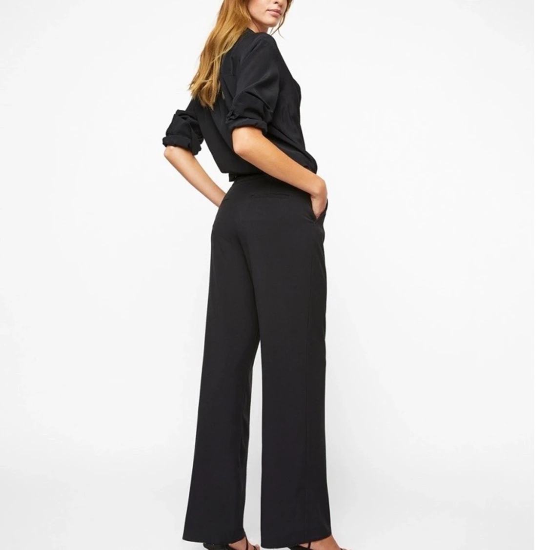 Kostymbyxor i storlek 34,36