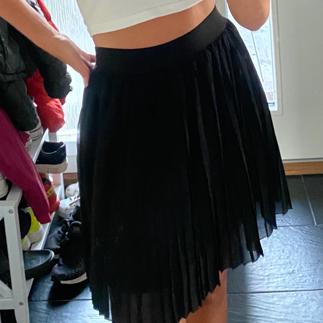 Plisserad kort svart NAKD kjol TREND