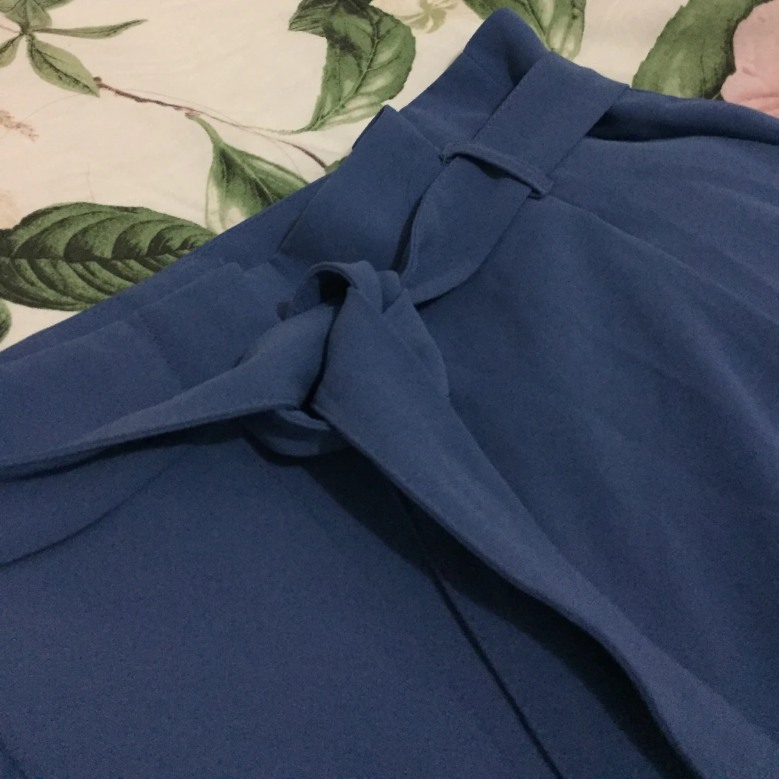 Ljus marinblåa kostymbyxor  - 90