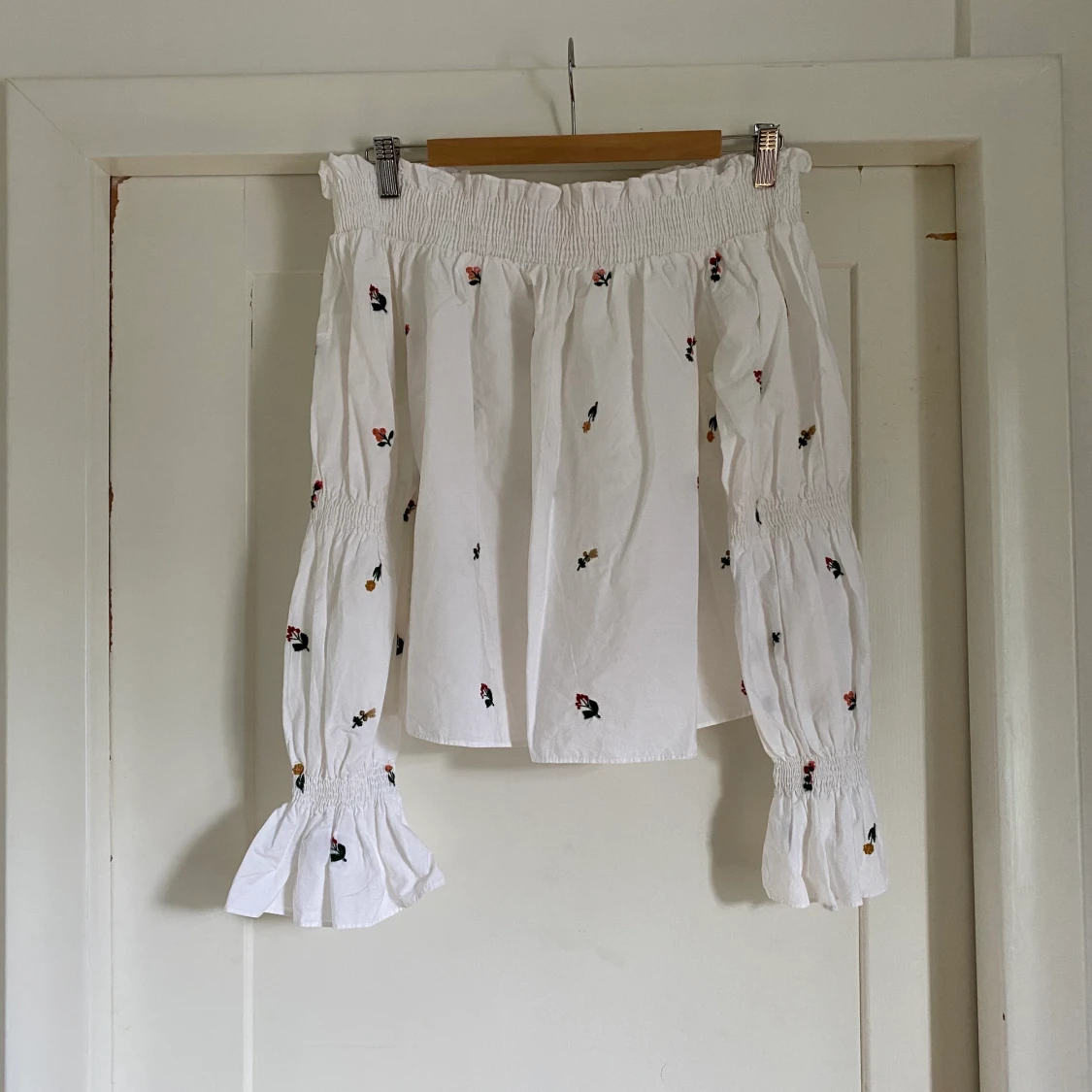 Topp blommig vit Zara