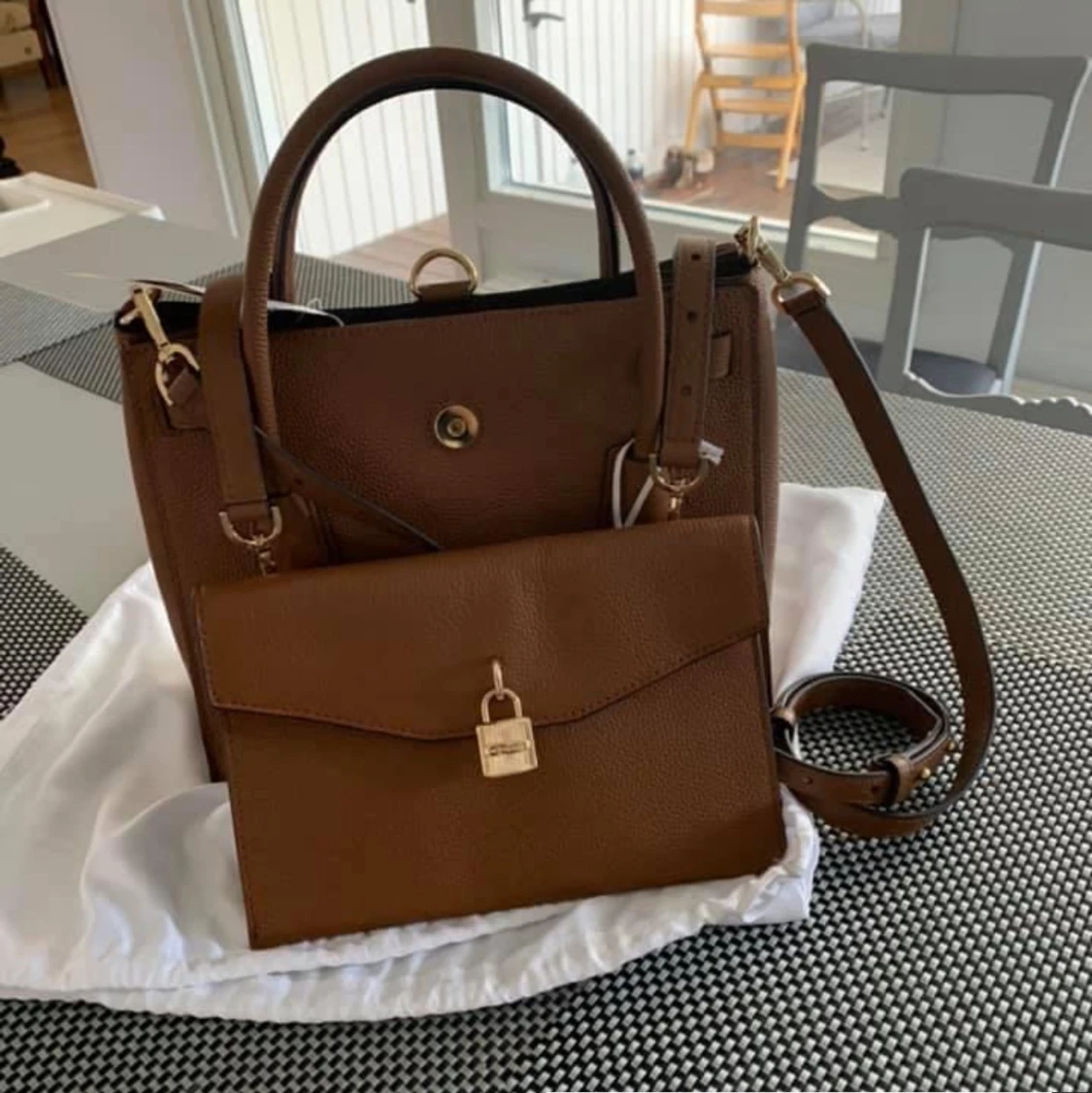 Michael Kors väska  - 91