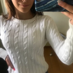 Ralph Lauren tröja xs/s - Jättebra skick. Kontakta för vidare information 