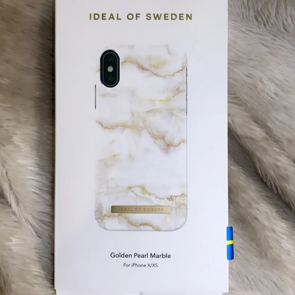 Supersnyggt IPhone skal från ideal of Sweden’s sommar 2020 kollektion. Använd en gång. För iPhone X/XS. Original pris 299+29kr frakt. Betalas via swish, bjuder på frakten vid snabb affär.. Accessoarer.