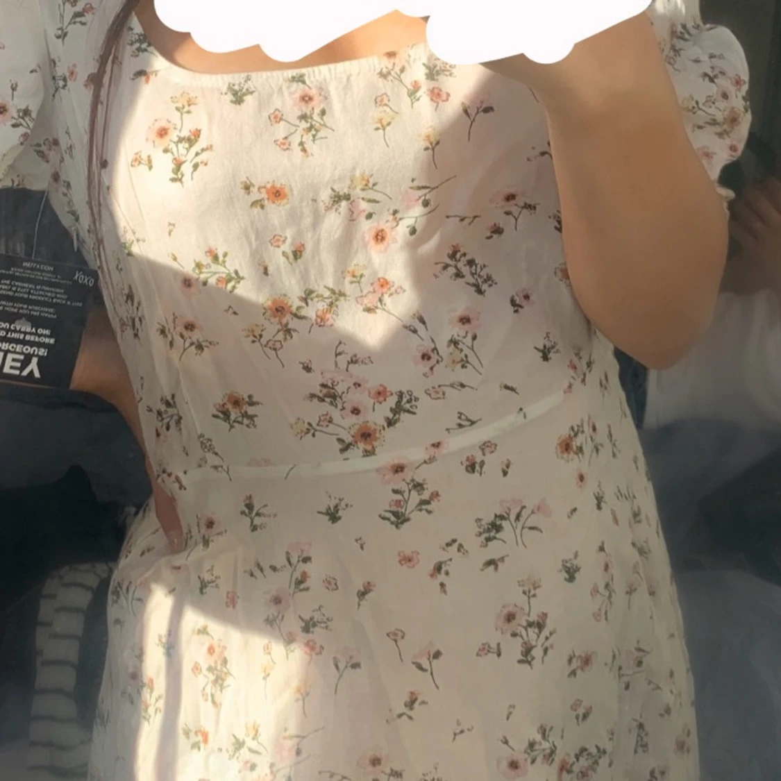 Söt blommig klänning - 90