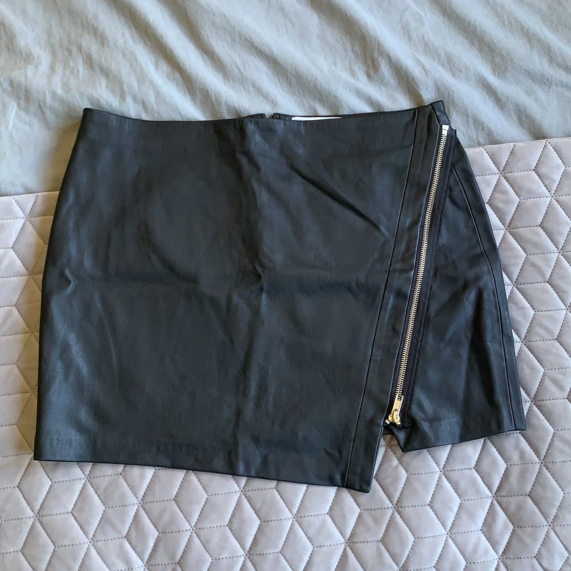 Svart skinnkjol från crocker