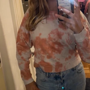 Stories  - En magtröja i ett mycket bra skick , den är kanske ett halvår gammalt men knabbt använt. 