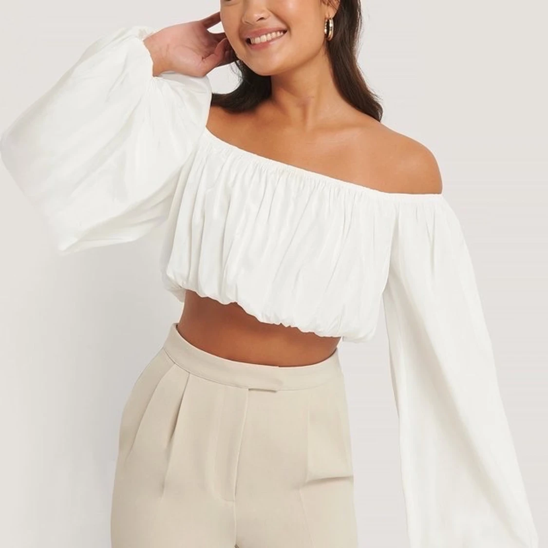 NAKD Off shoulder top med ballongärm  - 91
