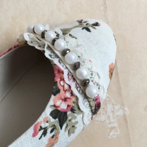  - Helt nya och oanvända ballerinaskor. Superfina och perfekta till sommaren. Kan betalas kontant eller via Swish, kan mötas upp någonstans i Stockholm.