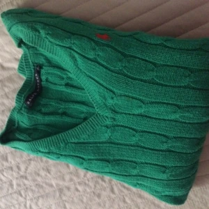  - Ralph Lauren tröja
Storlek S 
Frakt tillkommer