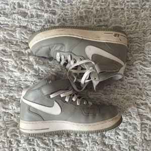  - Snygg grå Nike air - FRI FRAKT !