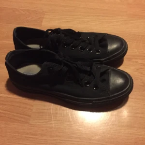  - Knappt använda, i väldigt fint skick. Kan mötas upp i Stockholm/ TC.