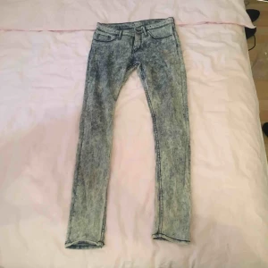  - Lågmidjade jeans från H&M
