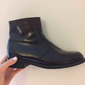  - Skor från märket Finland! Köparen står för frakt:) 