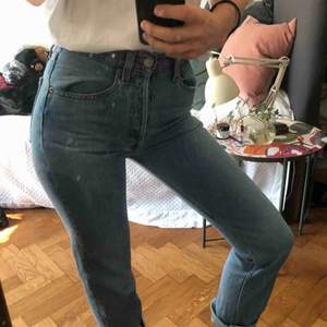 Levi’s vintage jeans, passar en liten 25a 